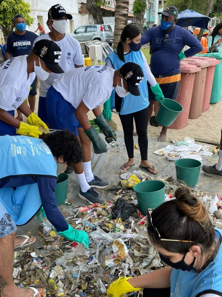 Ação da campanha “O mar não está para plástico” revela necessidade de promover cultura oceânica em Salvador